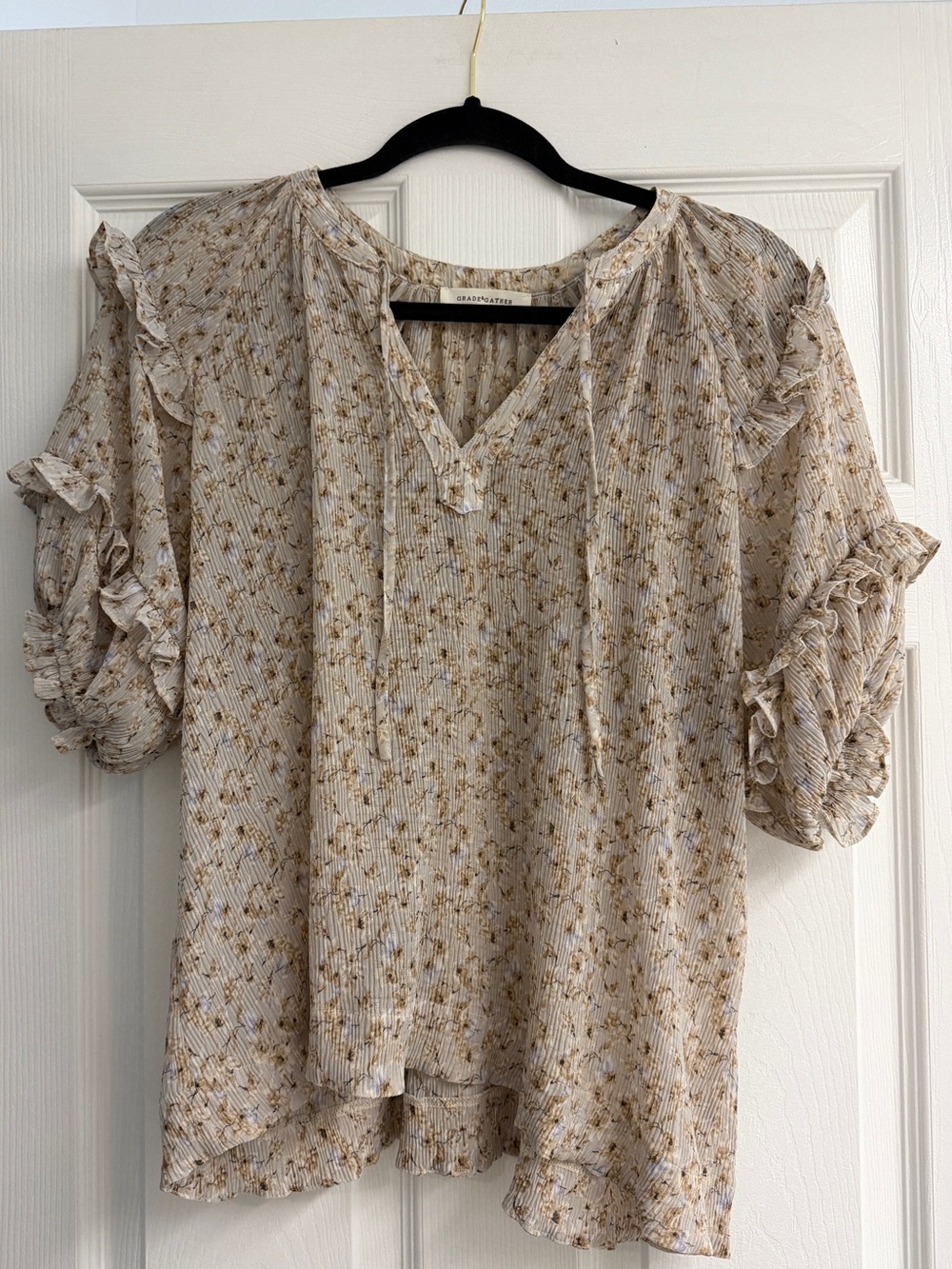 Women's Floral Ruffle Sleeve Blouse